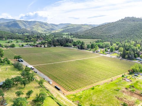 Tiny photo for 2871 Griffin Creek Road, Medford, OR 97501 (MLS # 220213117)