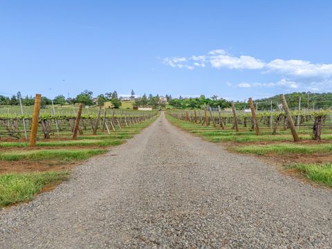 Tiny photo for 2871 Griffin Creek Road, Medford, OR 97501 (MLS # 220213117)