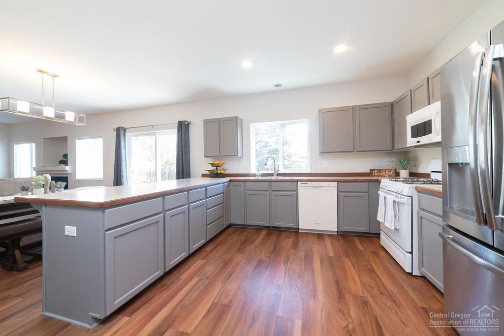 Elkhorn Estates - Residential