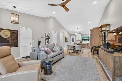 Tiny photo for 653 Golden Lane, Medford, OR 97504 (MLS # 220226595)