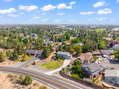 Tiny photo for 63552 Boyd Acres Road, Bend, OR 97701 (MLS # 220226324)