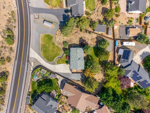 Tiny photo for 63552 Boyd Acres Road, Bend, OR 97701 (MLS # 220226324)