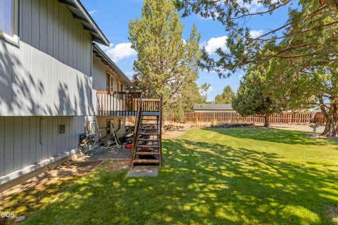 Tiny photo for 63552 Boyd Acres Road, Bend, OR 97701 (MLS # 220226324)