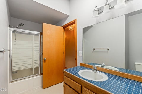 Tiny photo for 63552 Boyd Acres Road, Bend, OR 97701 (MLS # 220226324)