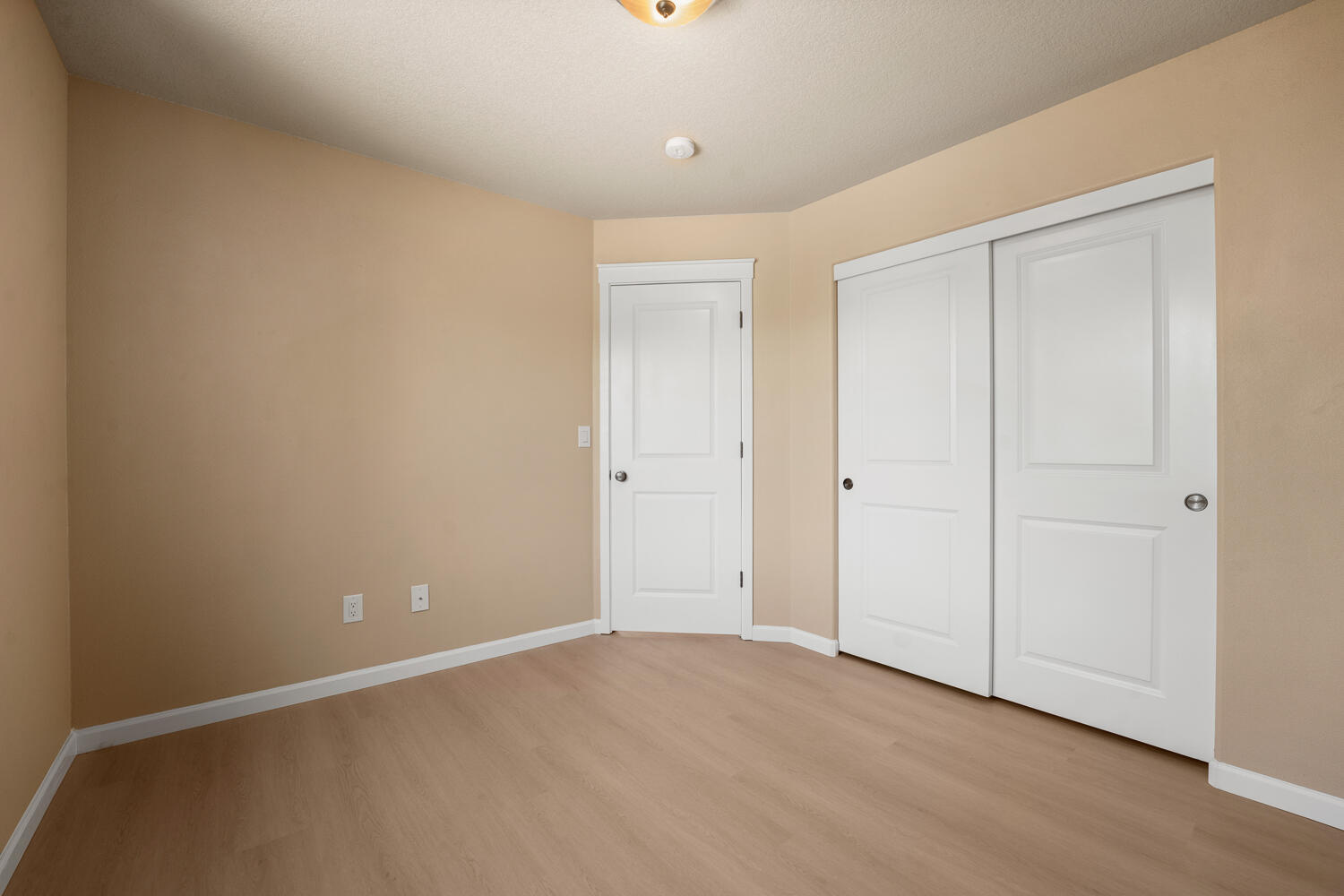 Lava Ridges - Residential