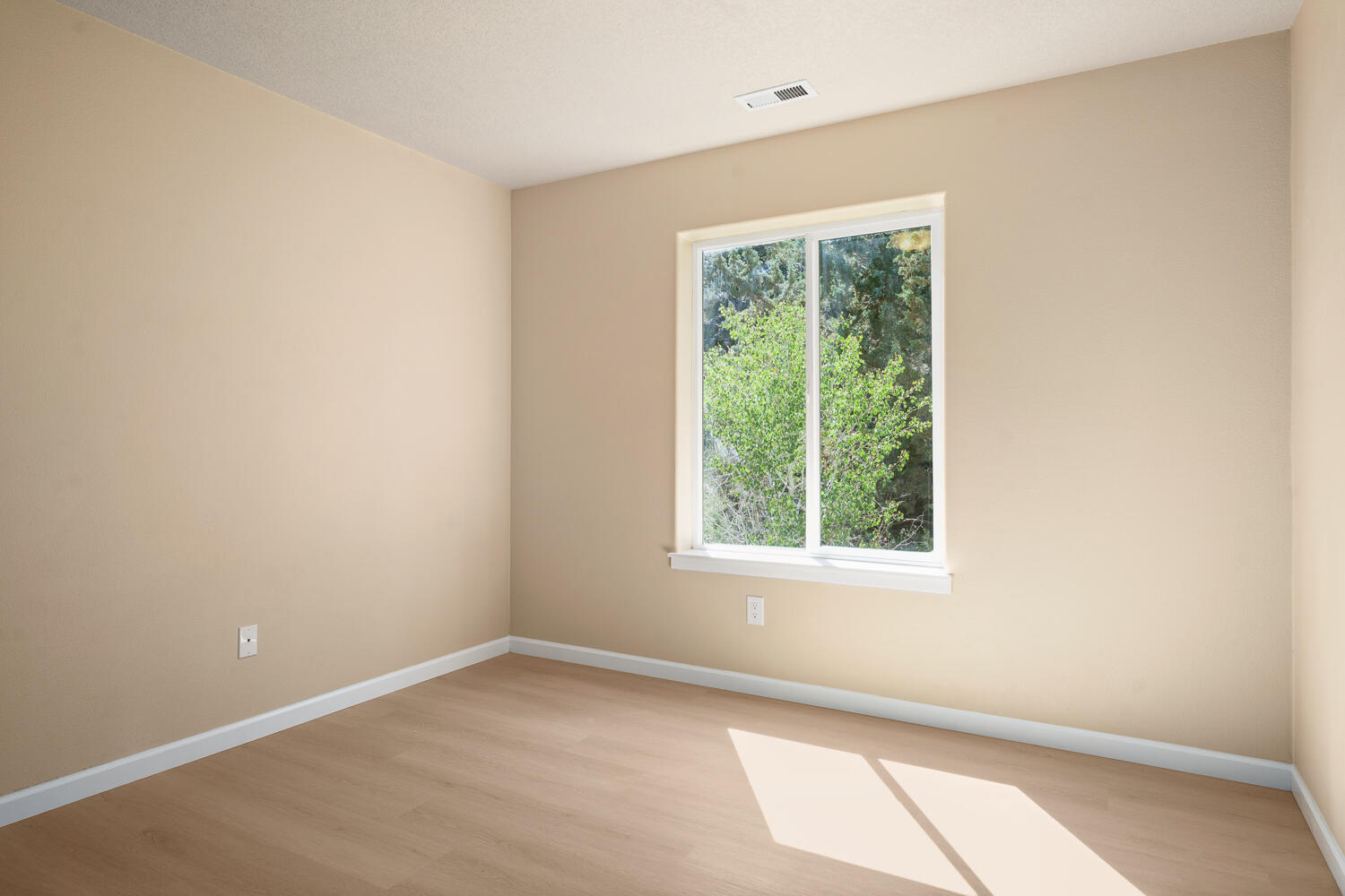 Lava Ridges - Residential