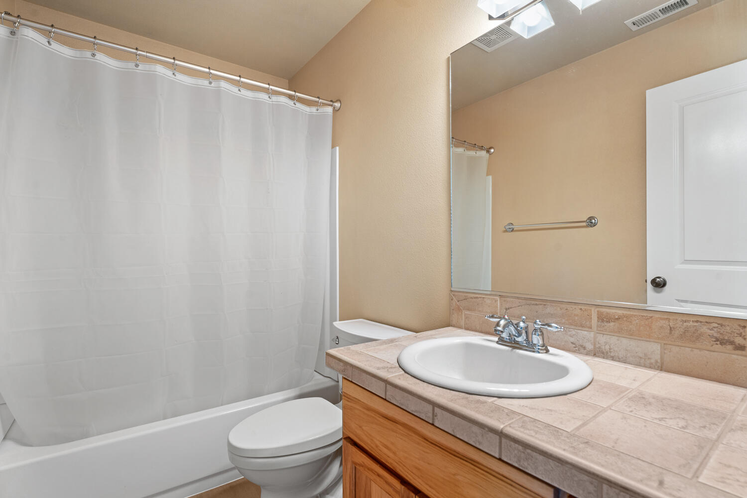 Lava Ridges - Residential