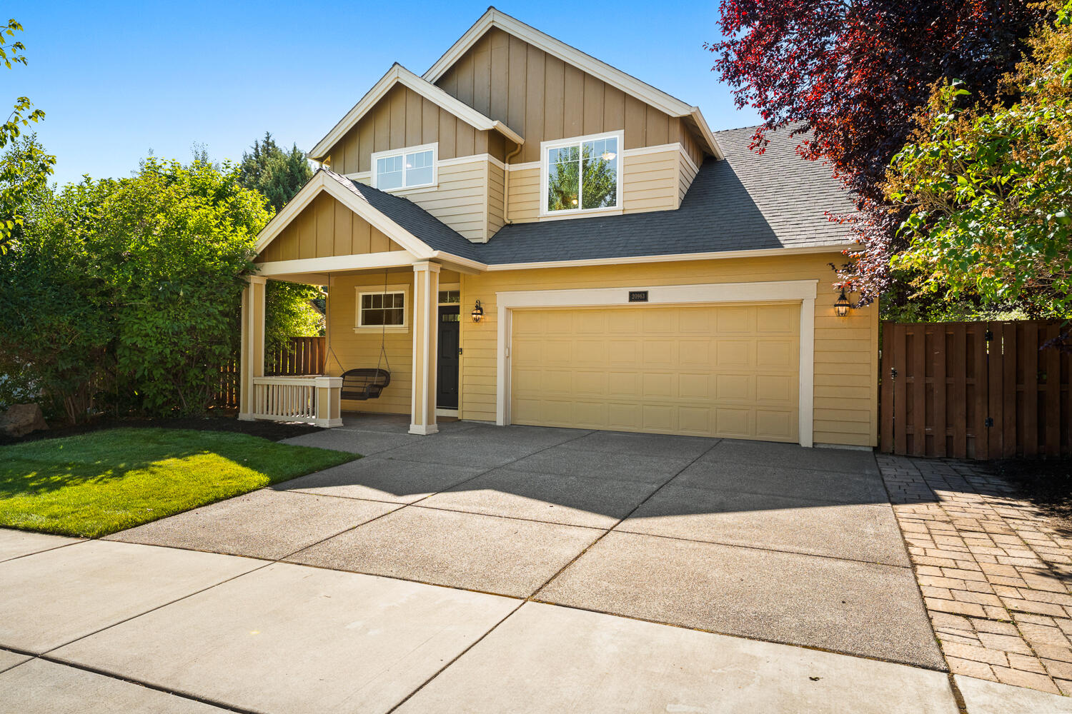 Lava Ridges - Residential