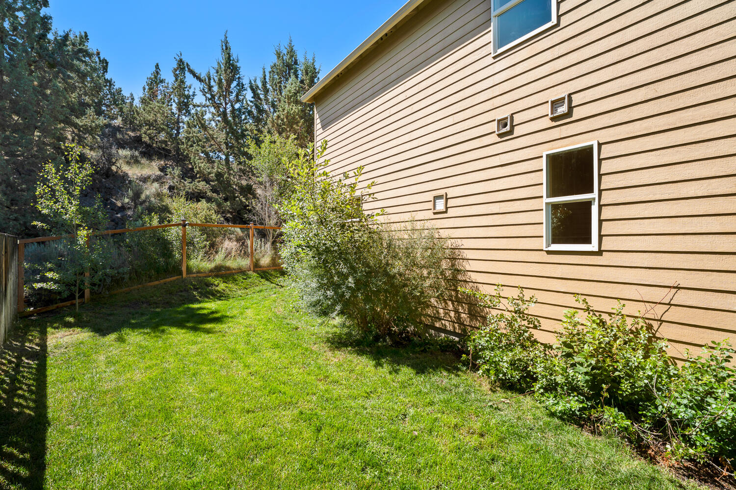 Lava Ridges - Residential