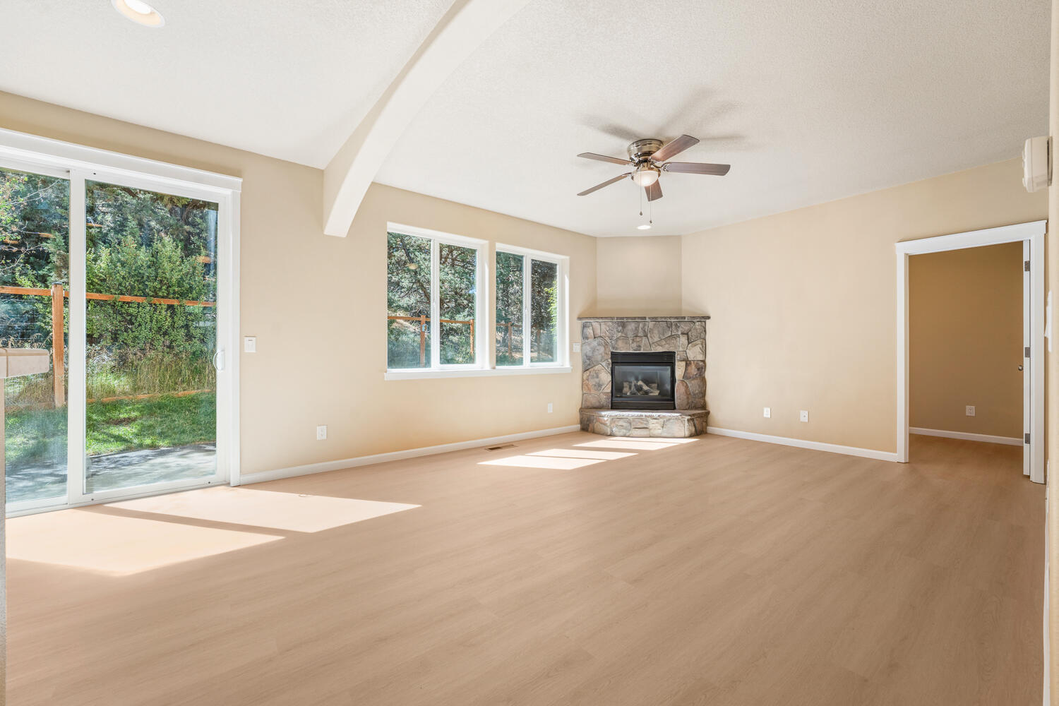 Lava Ridges - Residential