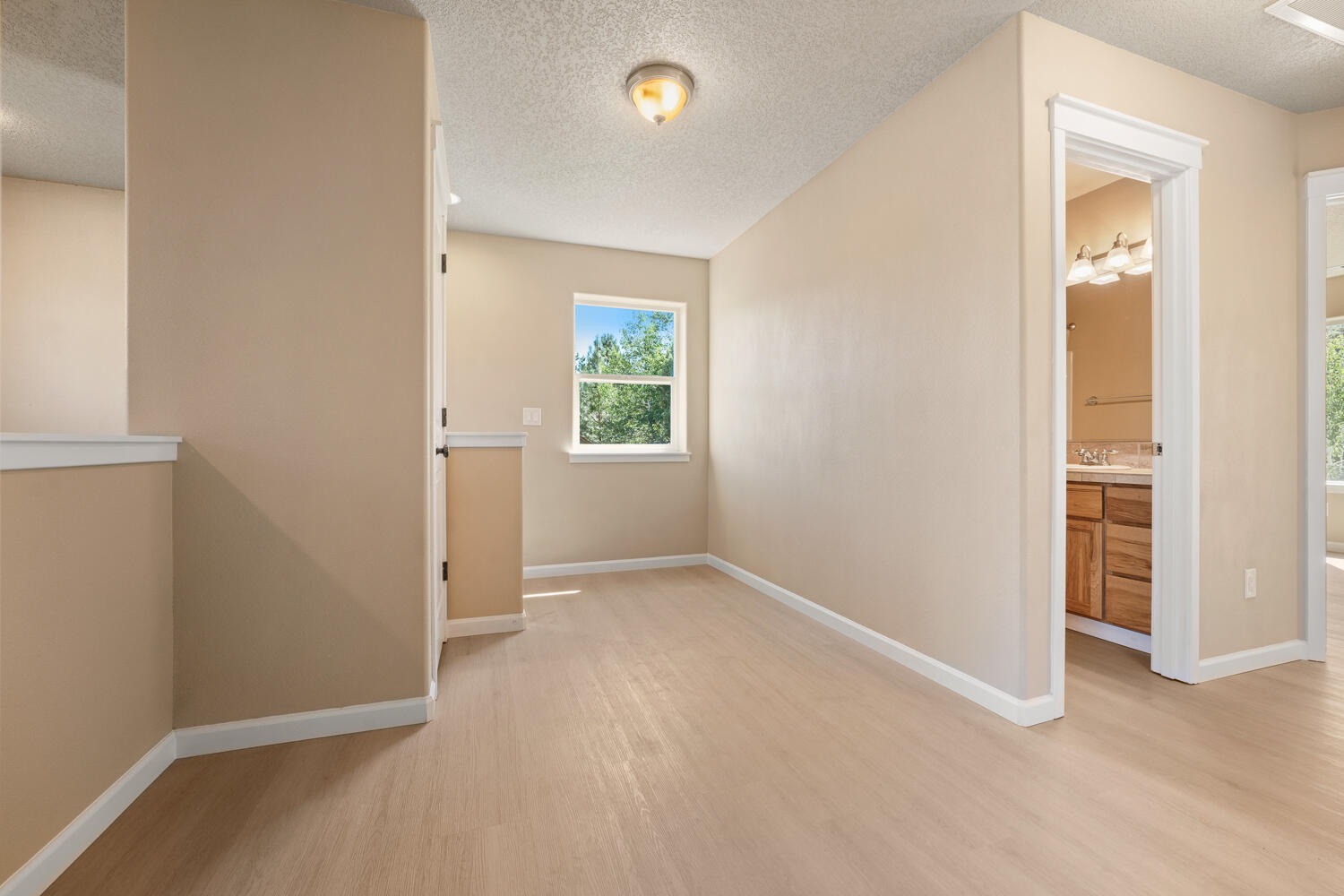 Lava Ridges - Residential