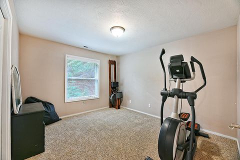 Tiny photo for 301 Leeannas Way, Shady Cove, OR 97539 (MLS # 220213129)