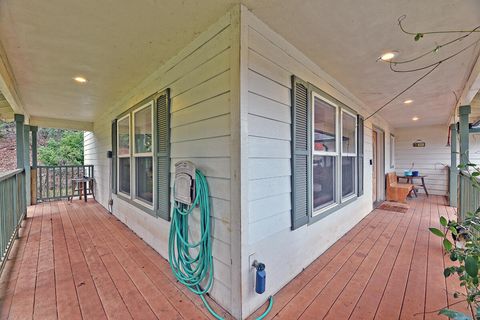 Tiny photo for 301 Leeannas Way, Shady Cove, OR 97539 (MLS # 220213129)