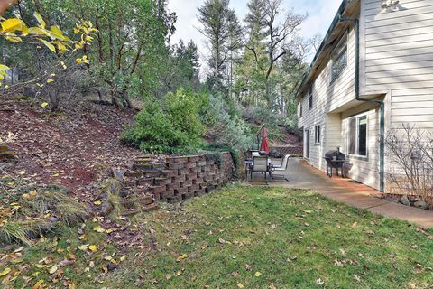 Tiny photo for 301 Leeannas Way, Shady Cove, OR 97539 (MLS # 220213129)