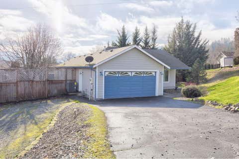 Tiny photo for 1884 SW Allen Creek Road, Grants Pass, OR 97527 (MLS # 220226809)