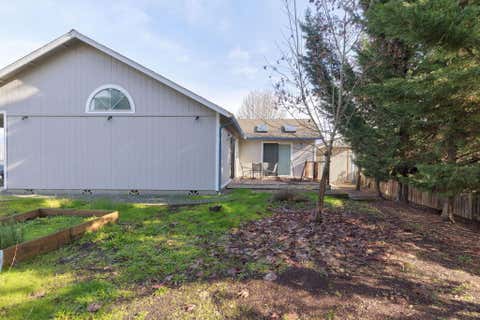 Tiny photo for 1884 SW Allen Creek Road, Grants Pass, OR 97527 (MLS # 220226809)