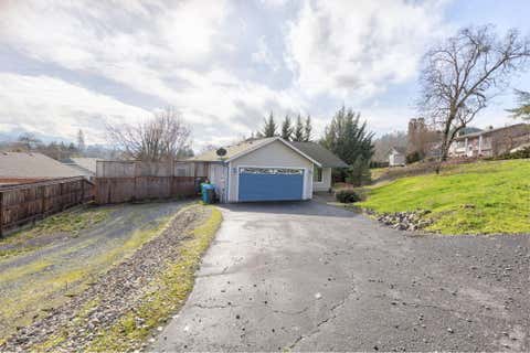 Tiny photo for 1884 SW Allen Creek Road, Grants Pass, OR 97527 (MLS # 220226809)
