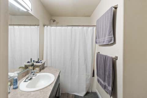 Tiny photo for 1884 SW Allen Creek Road, Grants Pass, OR 97527 (MLS # 220226809)