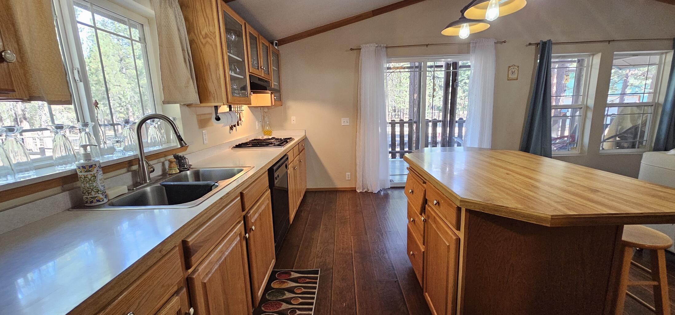 Ponderosa Pines - Residential