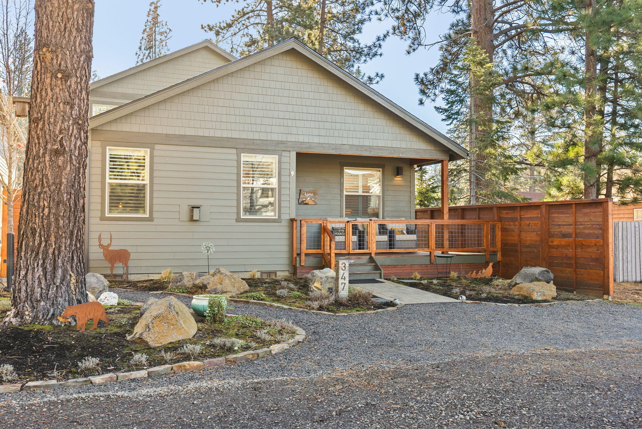 347 E Jefferson Avenue