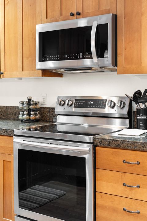 Tiny photo for 55387 Gross Drive, Bend, OR 97707 (MLS # 220215635)