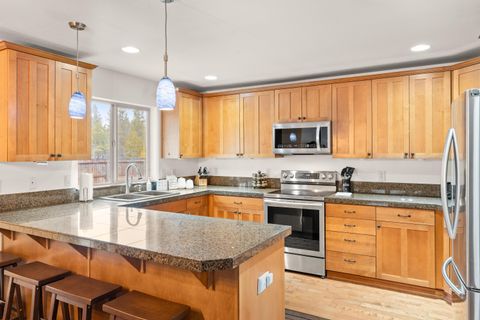 Tiny photo for 55387 Gross Drive, Bend, OR 97707 (MLS # 220215635)