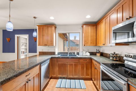 Tiny photo for 55387 Gross Drive, Bend, OR 97707 (MLS # 220215635)