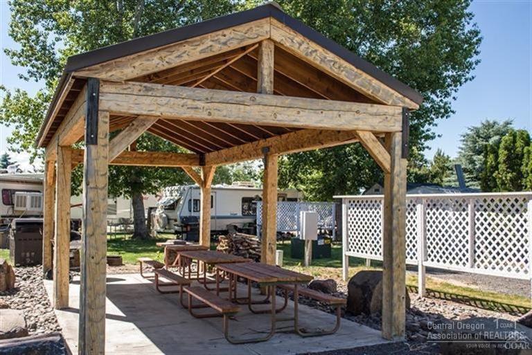 Metolius - Commercial Sale