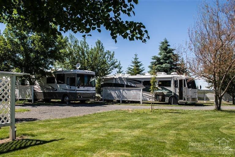 Metolius - Commercial Sale