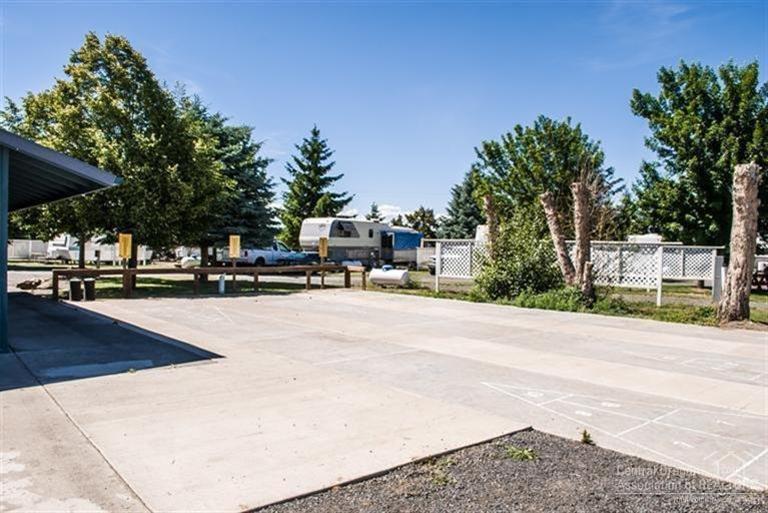 Metolius - Commercial Sale