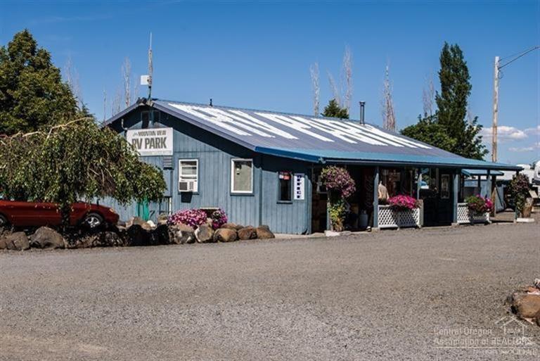 Metolius - Commercial Sale