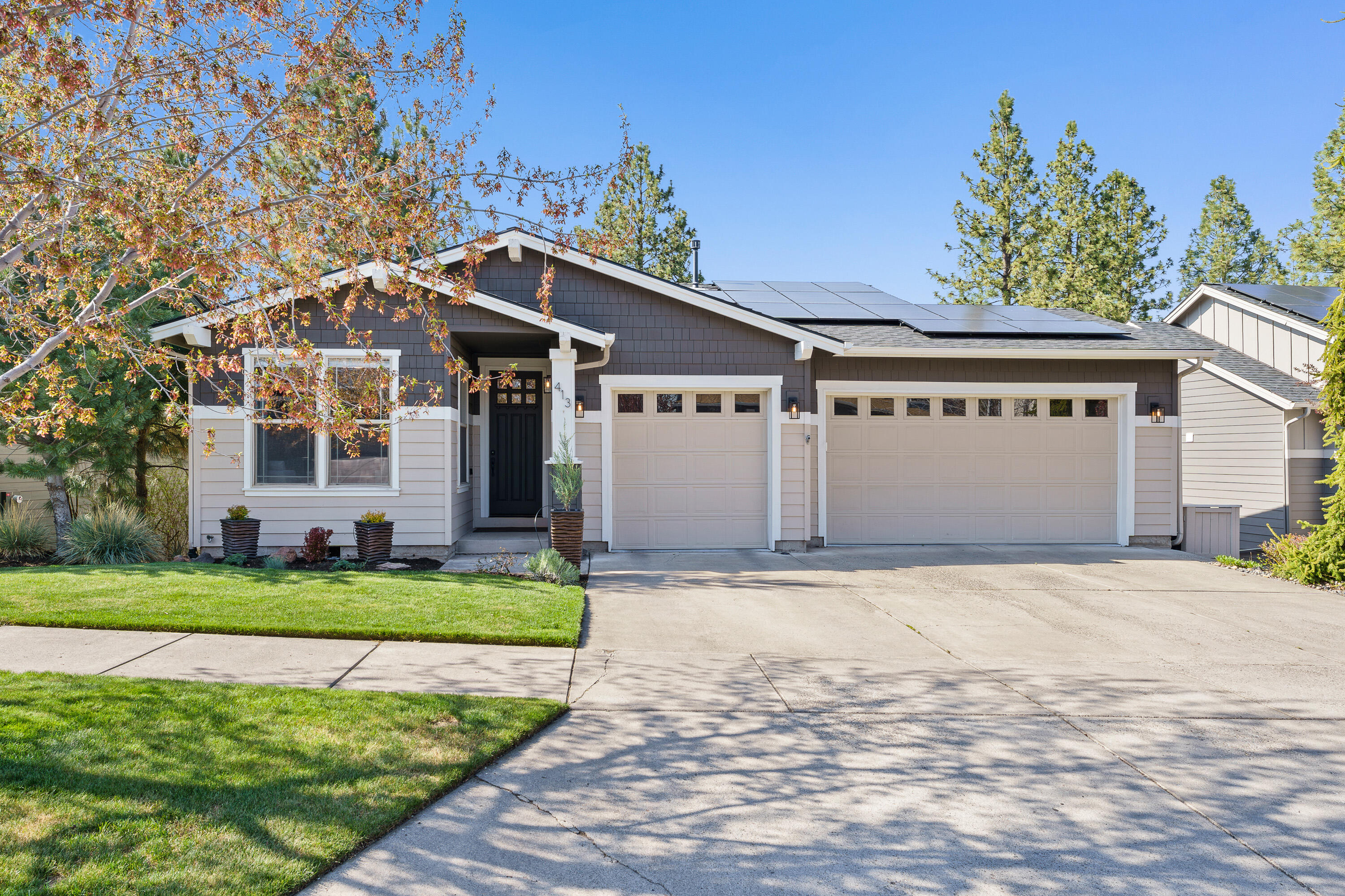 413 NW Flagline Drive