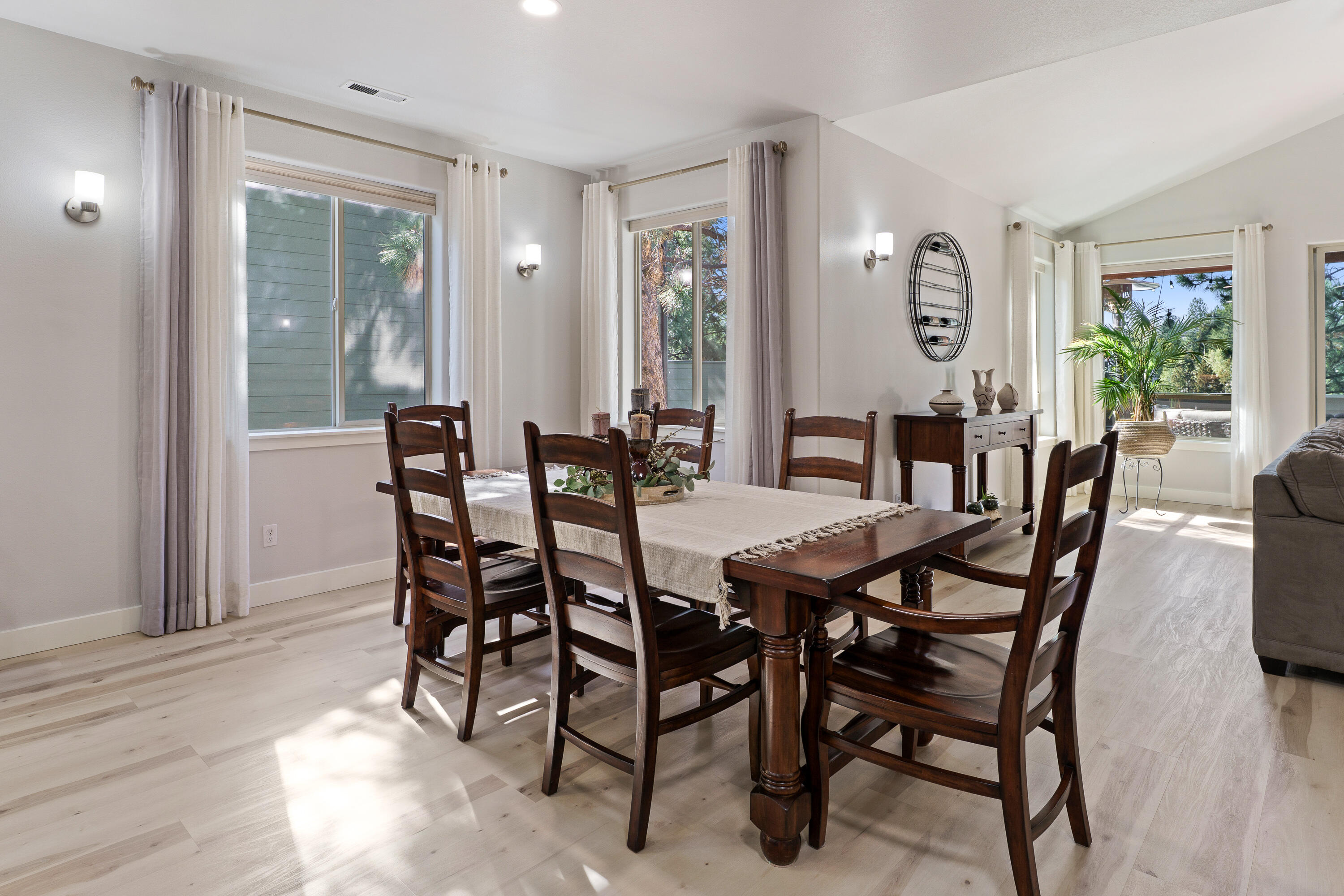 Skyliner Summit - Residential