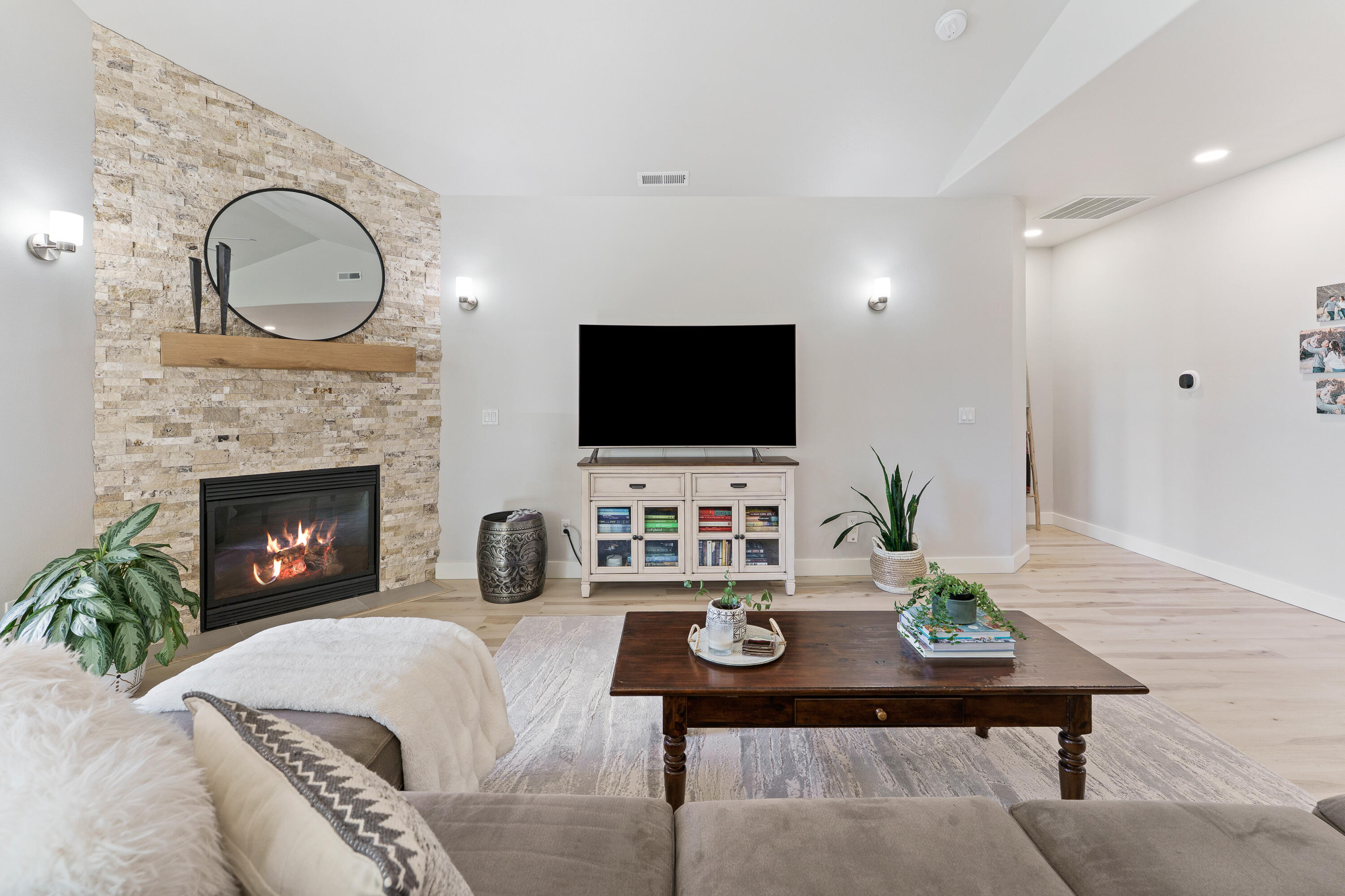 Skyliner Summit - Residential