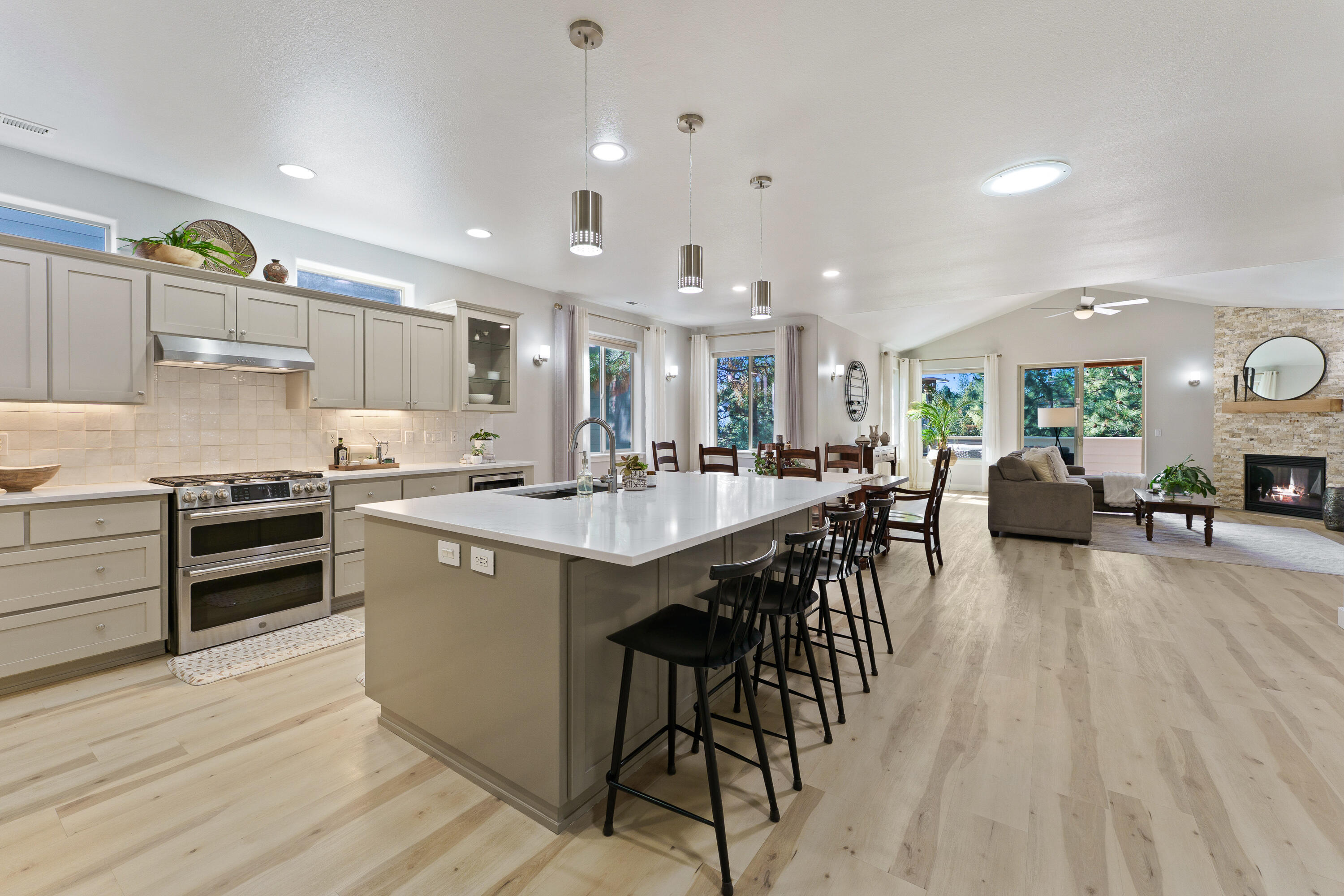 Skyliner Summit - Residential