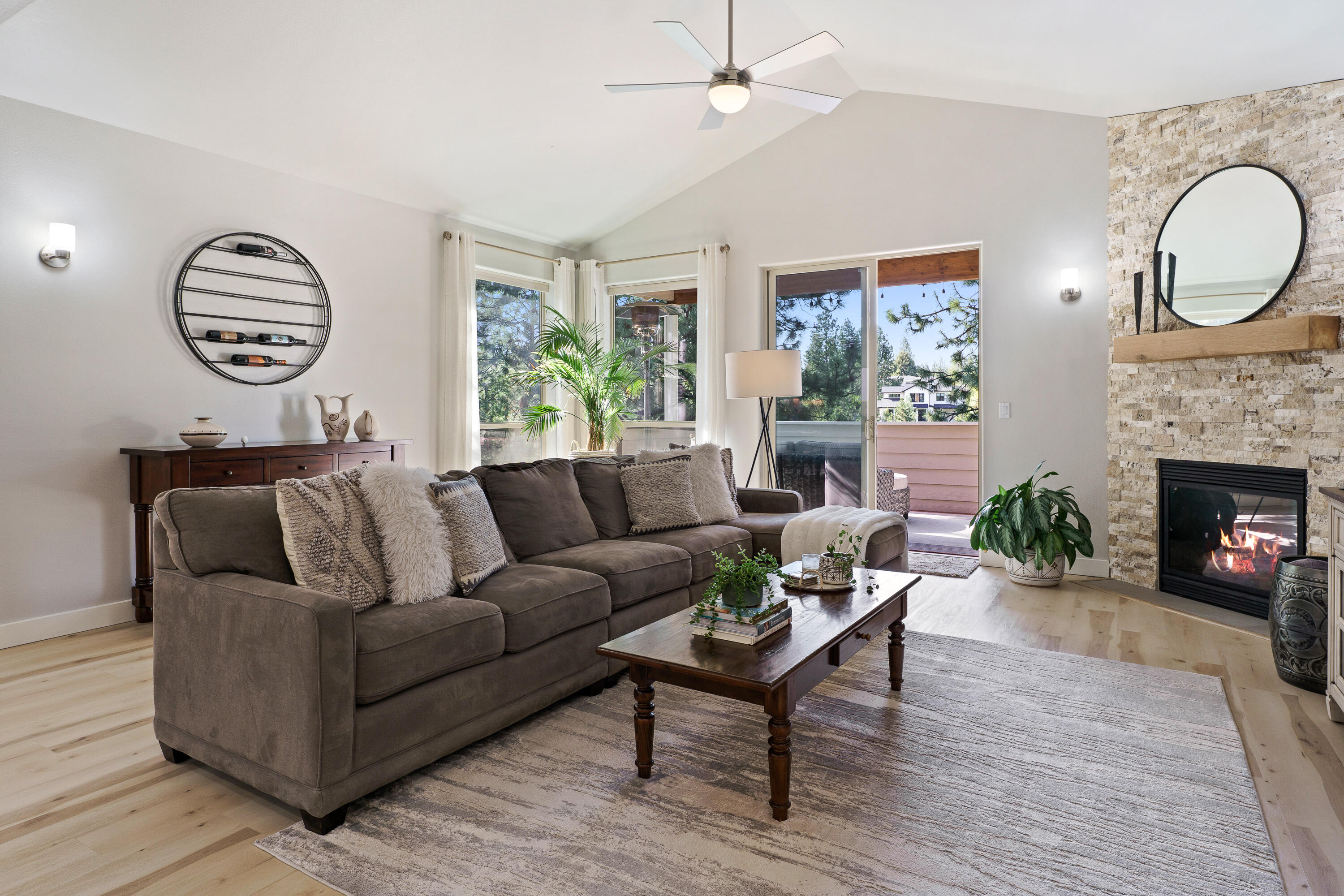 Skyliner Summit - Residential