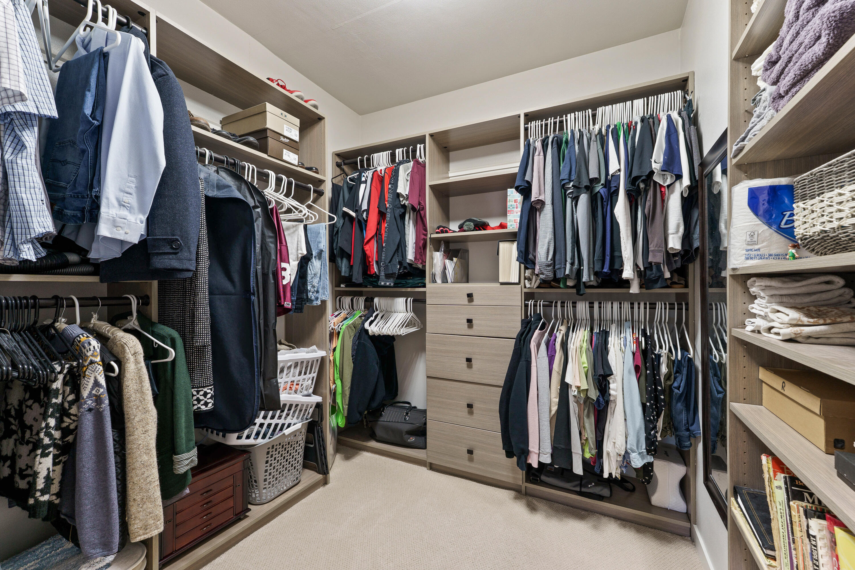 Skyliner Summit - Residential