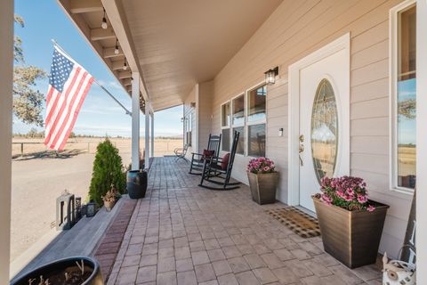 Tiny photo for 24605 Dodds Road, Bend, OR 97701 (MLS # 220213430)