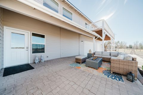 Tiny photo for 24605 Dodds Road, Bend, OR 97701 (MLS # 220213430)