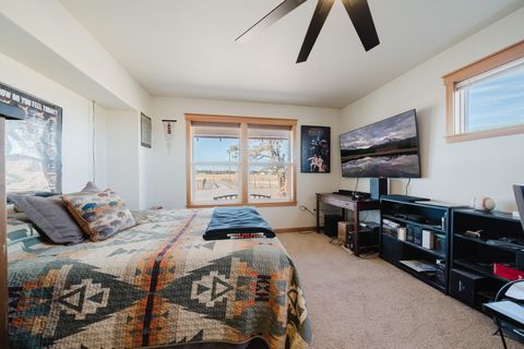 Tiny photo for 24605 Dodds Road, Bend, OR 97701 (MLS # 220213430)