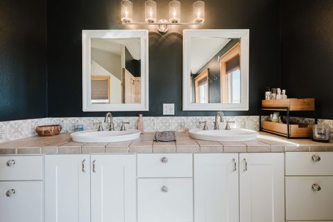 Tiny photo for 24605 Dodds Road, Bend, OR 97701 (MLS # 220213430)