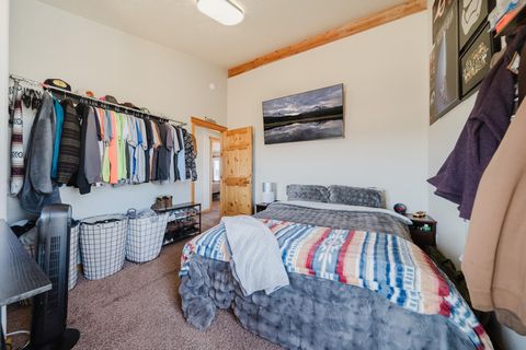 Tiny photo for 24605 Dodds Road, Bend, OR 97701 (MLS # 220213430)