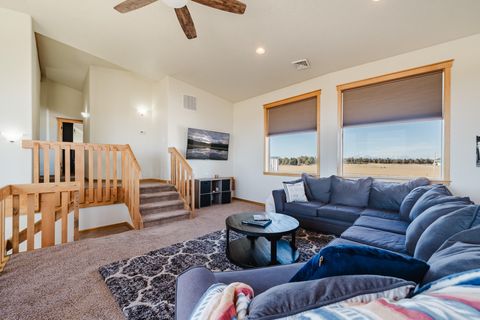 Tiny photo for 24605 Dodds Road, Bend, OR 97701 (MLS # 220213430)