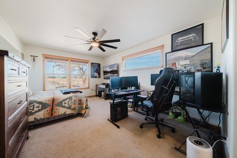 Tiny photo for 24605 Dodds Road, Bend, OR 97701 (MLS # 220213430)