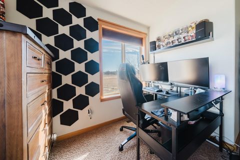 Tiny photo for 24605 Dodds Road, Bend, OR 97701 (MLS # 220213430)