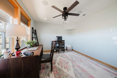 Tiny photo for 24605 Dodds Road, Bend, OR 97701 (MLS # 220213430)