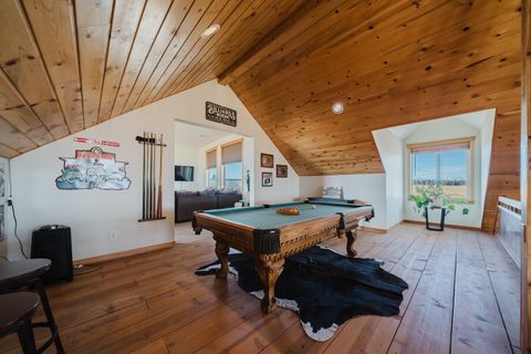 Tiny photo for 24605 Dodds Road, Bend, OR 97701 (MLS # 220213430)