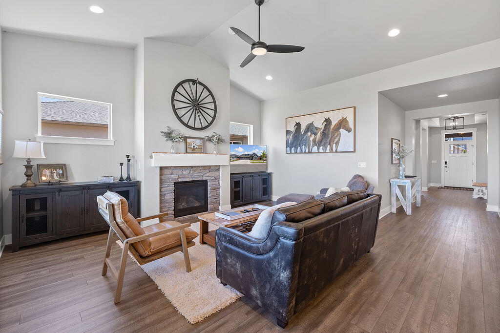 Ochoco Pointe - Residential