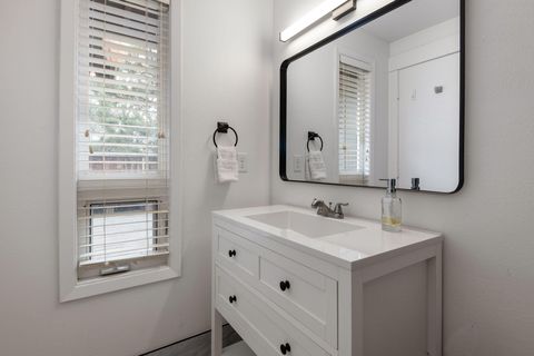 Tiny photo for 63617 High Standard Drive, Bend, OR 97701 (MLS # 220219396)