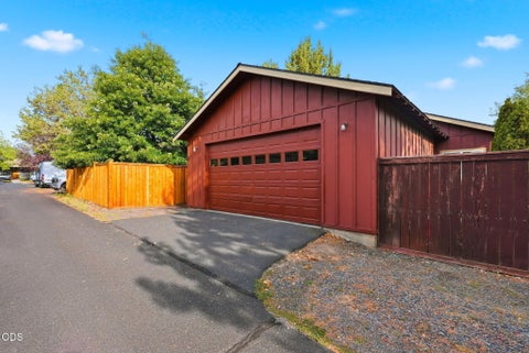 Tiny photo for 20617 Foxborough Lane, Bend, OR 97702 (MLS # 220227246)